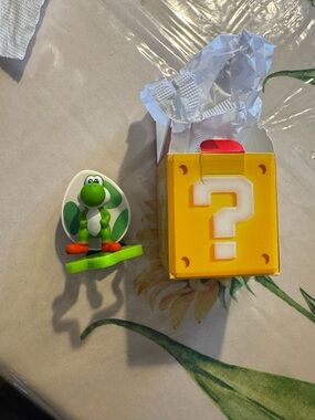 Yoshi Mystery Box Toy Figurine - happy meal toy